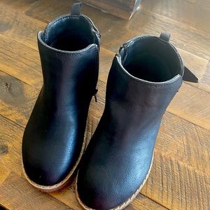 GAP black leather booties